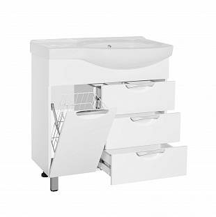 ����� "������ 82" (3 ��.) � ��������, ������ 82, ����� �� �������� ������� � �. ������� �����