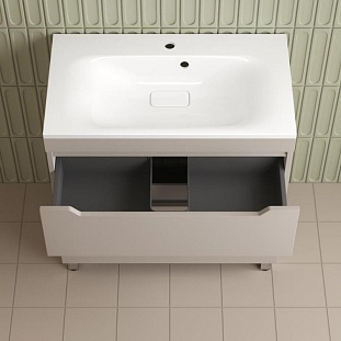 ����� ��������� "�����" 100 ���� ����� �� �������� ������� � �. ������� �����