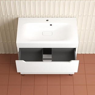 ����� ��������� "�����" 100 ����� ����� �� �������� ������� � �. ������� �����