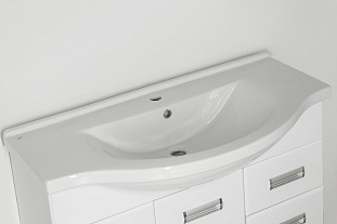 ����� � ��������� Style Line ���� 100 (3 ��.) ��� ���������� ������� 100 �� �������� ������� � �. ������� �����